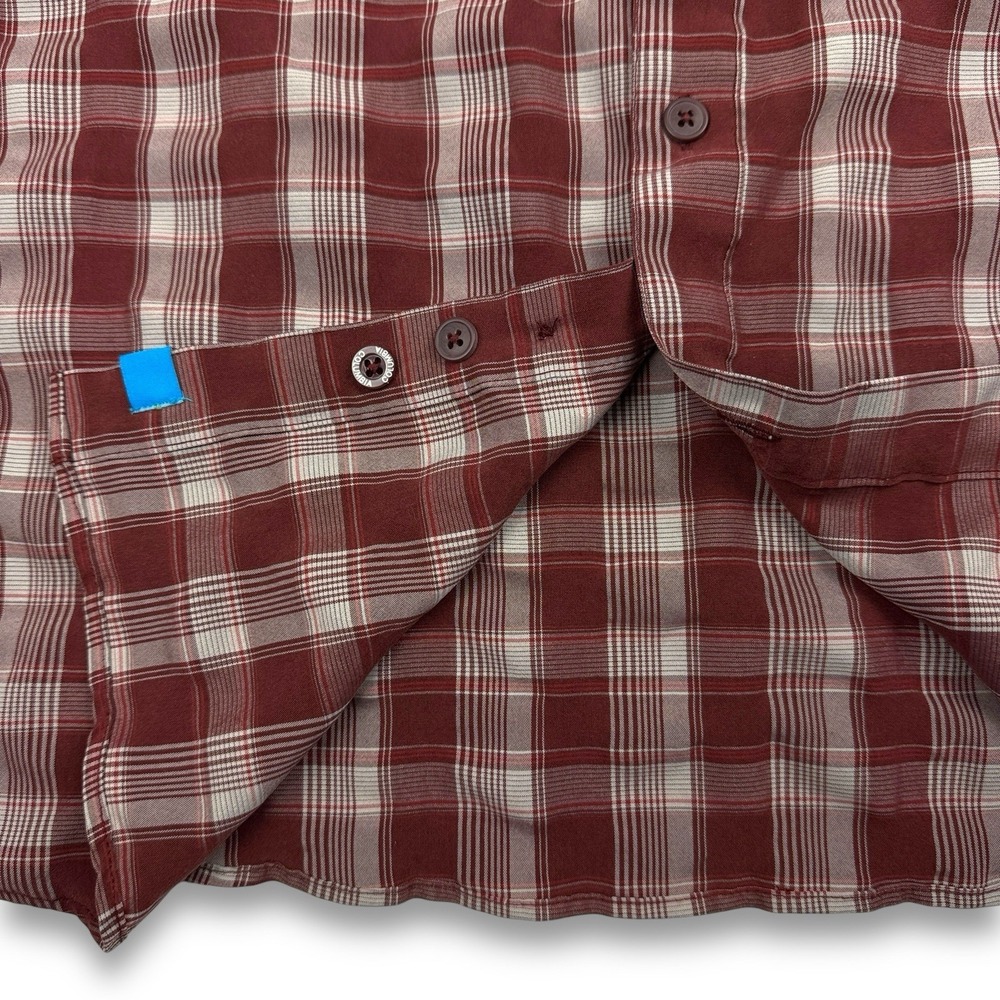 Columbia Men's XL Plaid Shirt Long Sleeve Zip Chest Pocket Maroon Tan Poly Blend - Picture 6 of 10